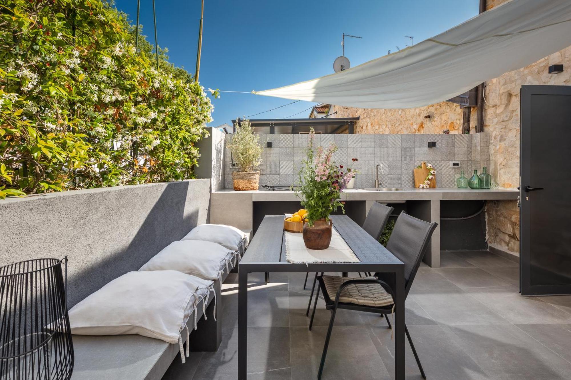 Grota Premium Apartment & Room Пореч Екстериор снимка